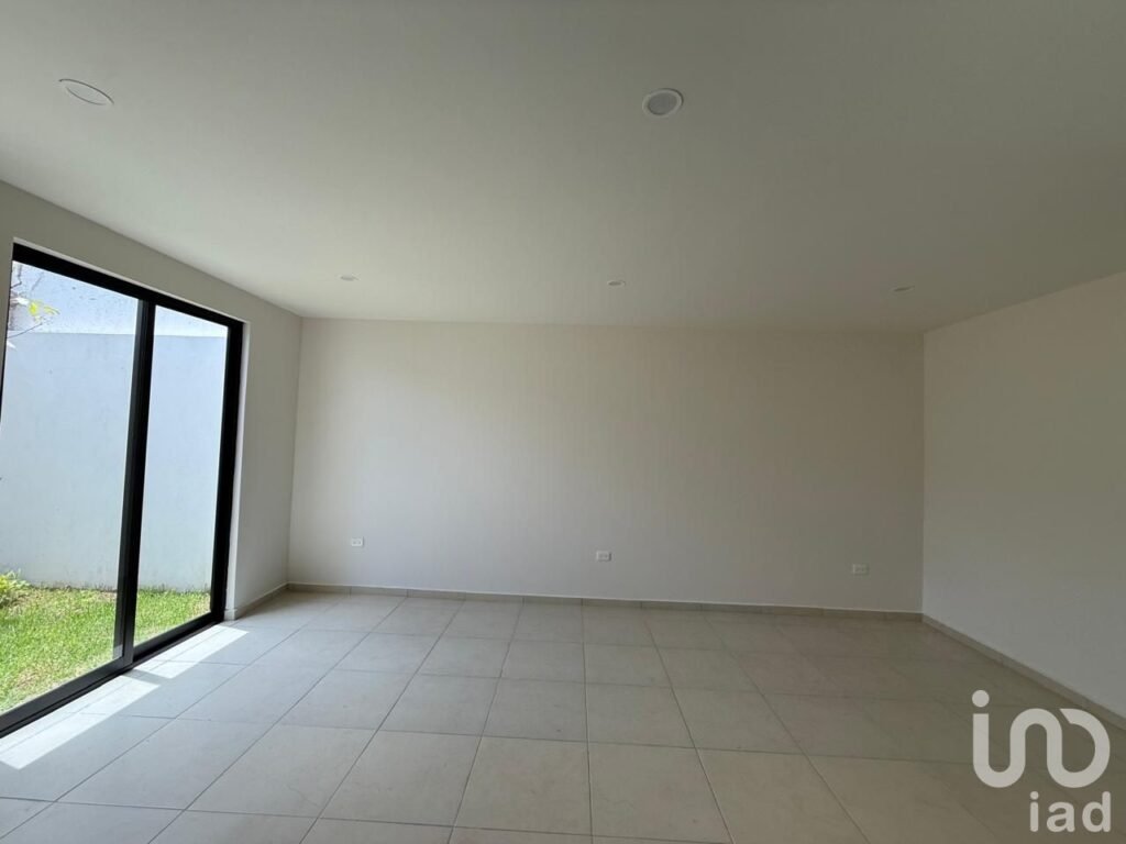 CASA EN VENTA EN FRACCIONAMIENTO, CUAUTLANCINGO