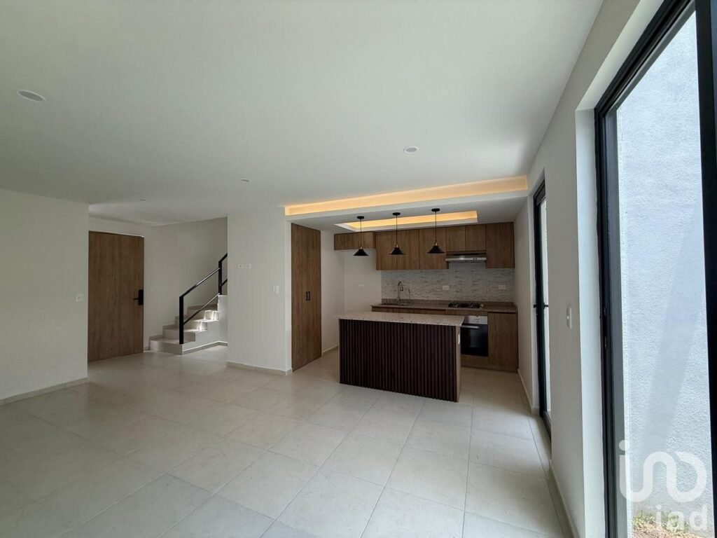 CASA EN VENTA EN FRACCIONAMIENTO, CUAUTLANCINGO