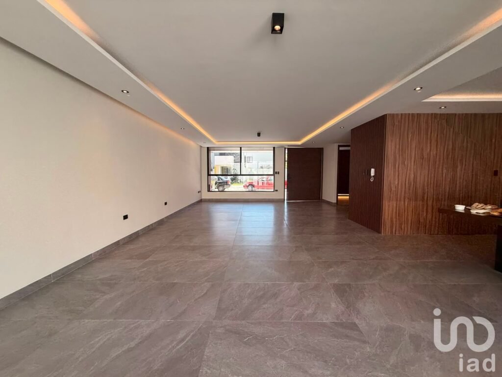 RESIDENCIA DE LUJO EN VENTA EN LOMAS DE ANGELOPOLIS