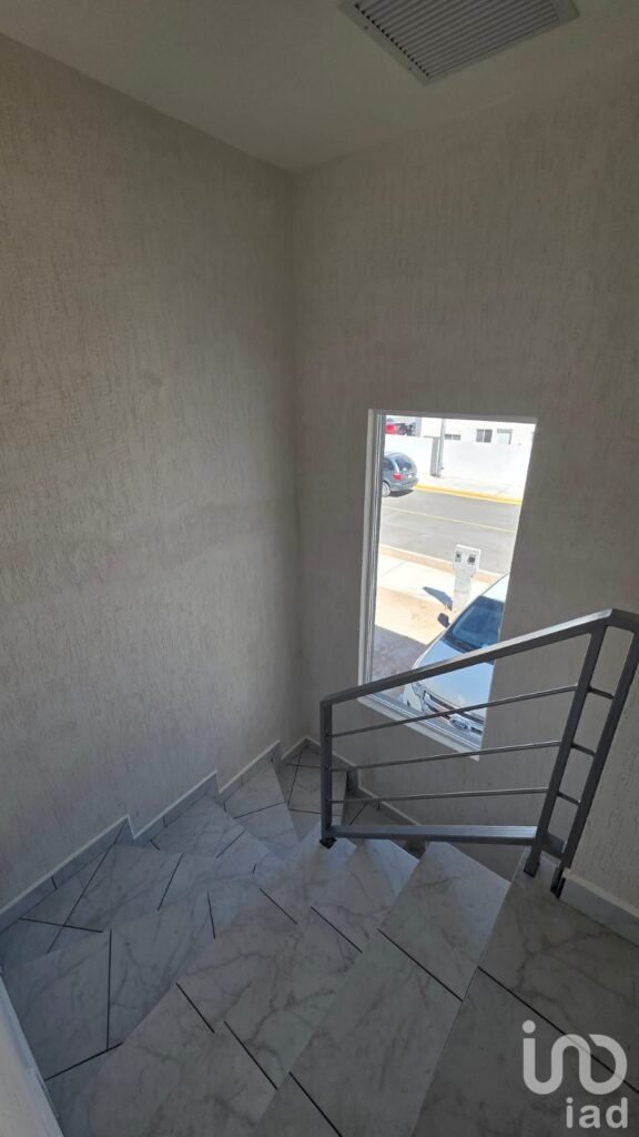 CASA NUEVA  EN RENTA EN EL FRACCIONAMIENTO PORTALES DE SAN ANTONIO