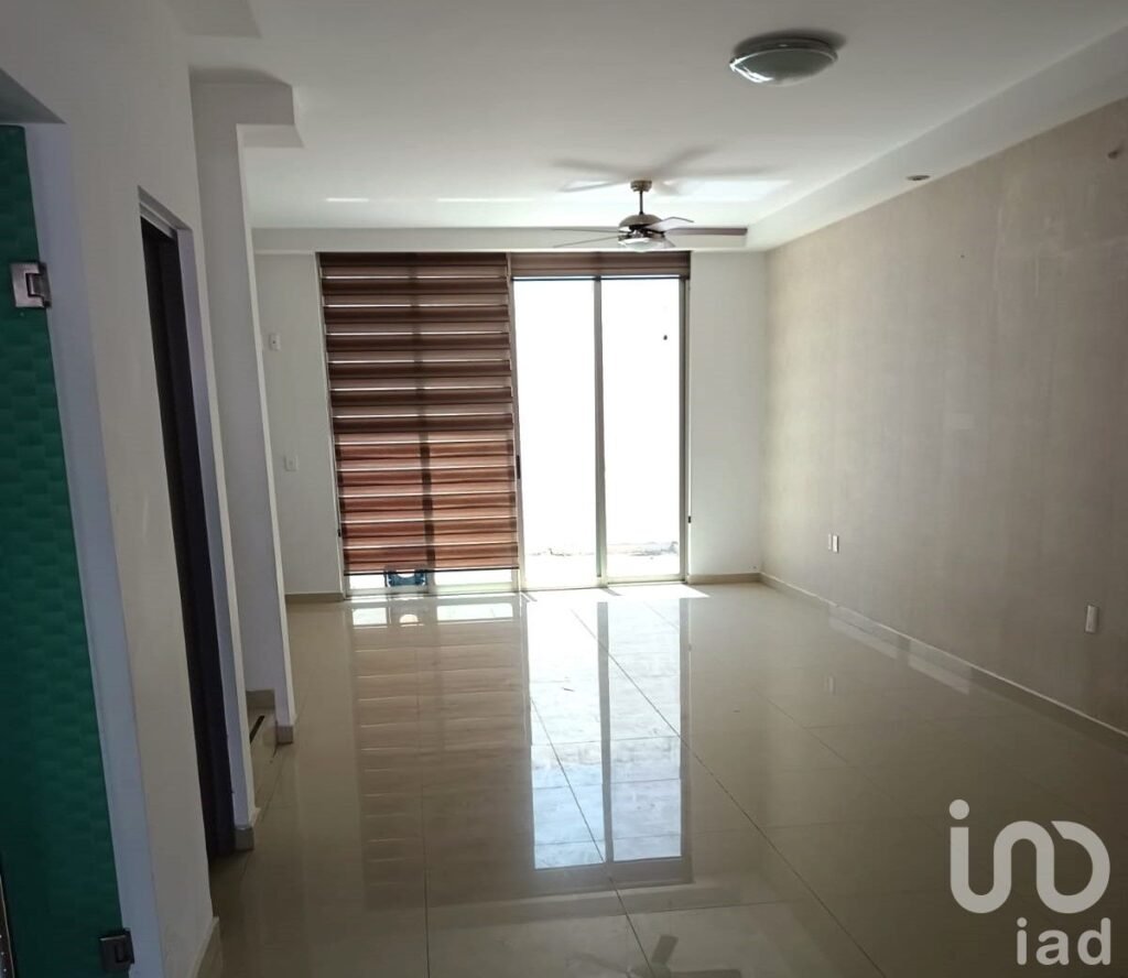 Casa en venta, con alta plusvalía en Residencial Bonaterra.