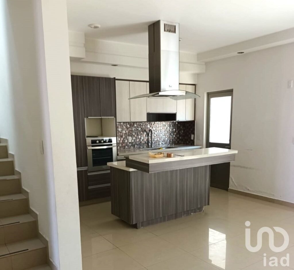 Casa en venta, con alta plusvalía en Residencial Bonaterra.