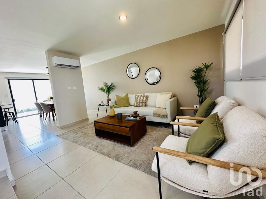 Casa Nueva en Venta. Privada Exclusiva en Apodaca. Con Seguridad y Amenidades Infantiles $3,849,000.