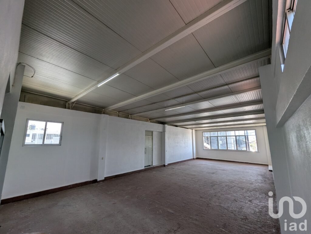 RENTA LOCAL COMERCIAL 99M2  EN CHALCO