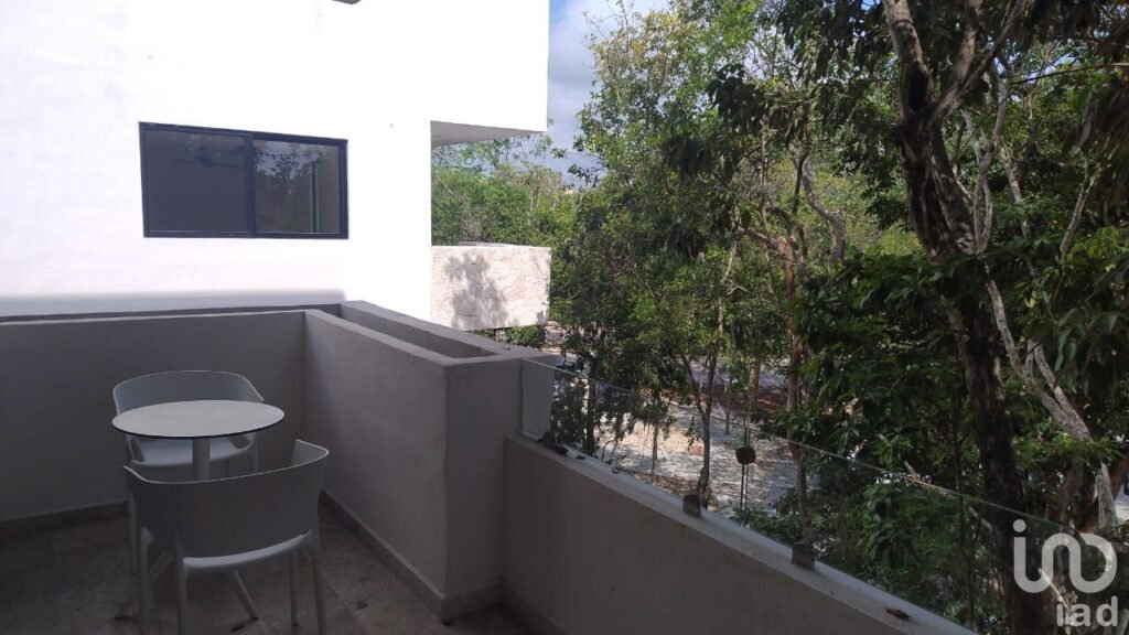 DEPARTAMENTO AMUEBLADO EN RENTA EN AVENIDA PRINCIPAL ALDEA ZAMA TULUM Q R