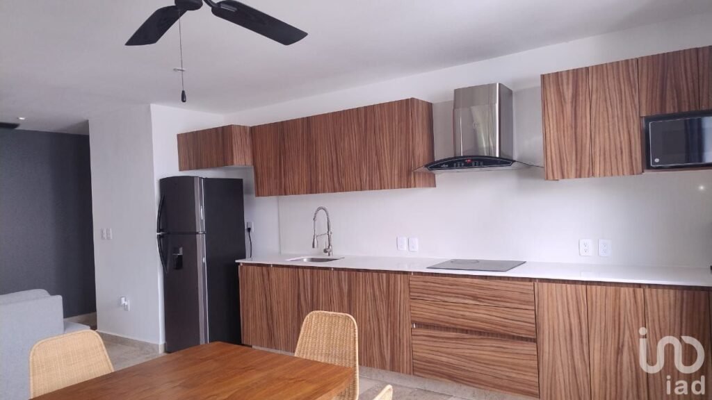 DEPARTAMENTO AMUEBLADO EN RENTA EN AVENIDA PRINCIPAL ALDEA ZAMA TULUM Q R