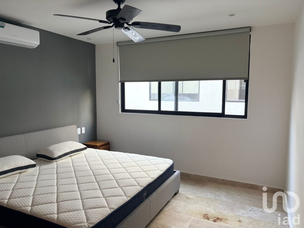 DEPARTAMENTO AMUEBLADO EN RENTA EN AVENIDA PRINCIPAL ALDEA ZAMA TULUM Q R