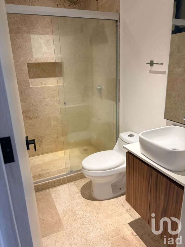 DEPARTAMENTO AMUEBLADO EN RENTA EN AVENIDA PRINCIPAL ALDEA ZAMA TULUM Q R