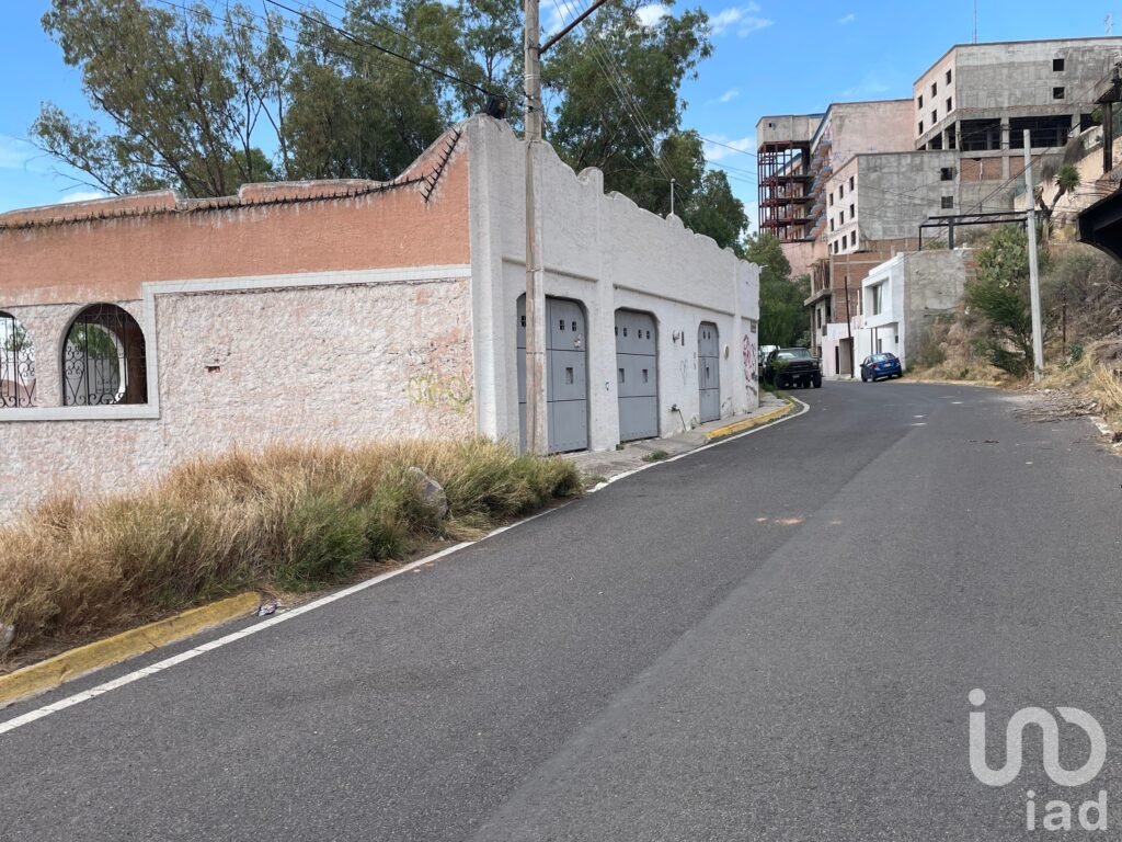 Terreno en Venta, Los Remedios, Magnificas Vistas y Disfrute del Parque Guadiana.