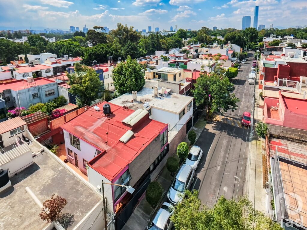 CASA PARA REMODELAR O PROYECTO DÚPLEX EN COYOACÁN A 5 MIN DE LA UNAM Y OASIS CENTRO COMERCIAL