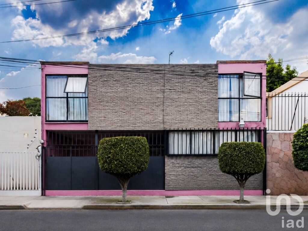 CASA PARA REMODELAR O PROYECTO DÚPLEX EN COYOACÁN A 5 MIN DE LA UNAM Y OASIS CENTRO COMERCIAL