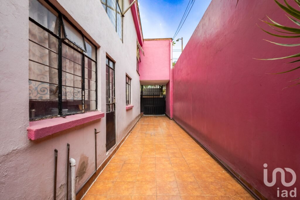 CASA PARA REMODELAR O PROYECTO DÚPLEX EN COYOACÁN A 5 MIN DE LA UNAM Y OASIS CENTRO COMERCIAL