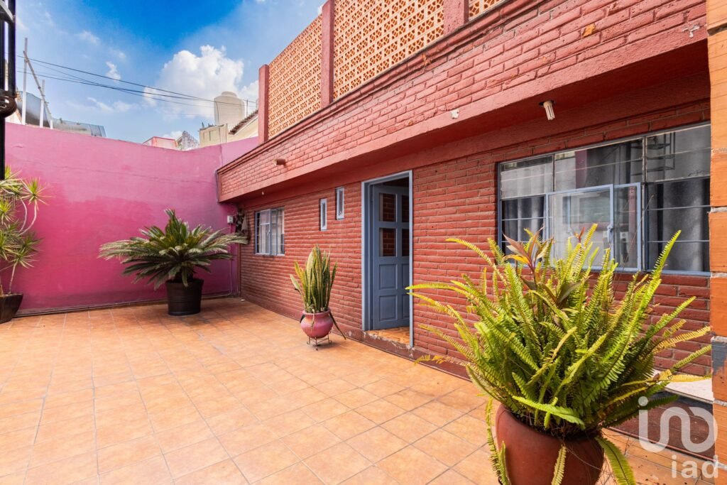 CASA PARA REMODELAR O PROYECTO DÚPLEX EN COYOACÁN A 5 MIN DE LA UNAM Y OASIS CENTRO COMERCIAL