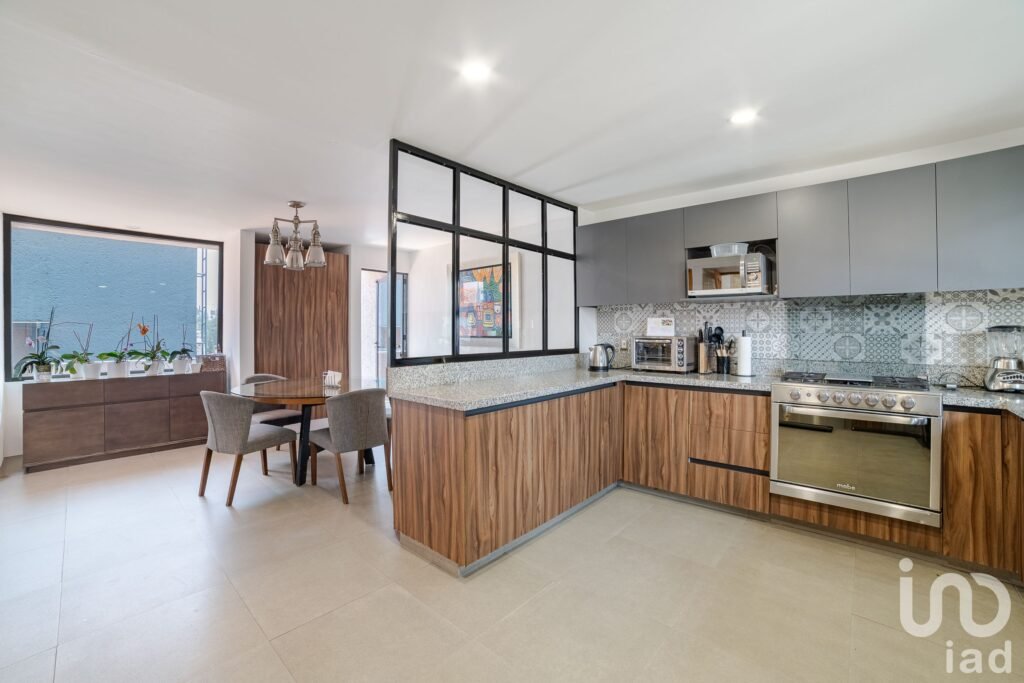 Casa en condominio en venta en Cerrada en Parque de la Coruña, Parques de la Herradura, Huixquilucan