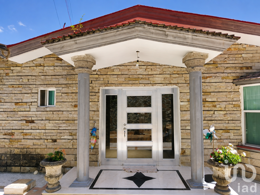Casa en VENTA, Huertas La Joya, Querétaro. Amplio terreno con casa y departamento