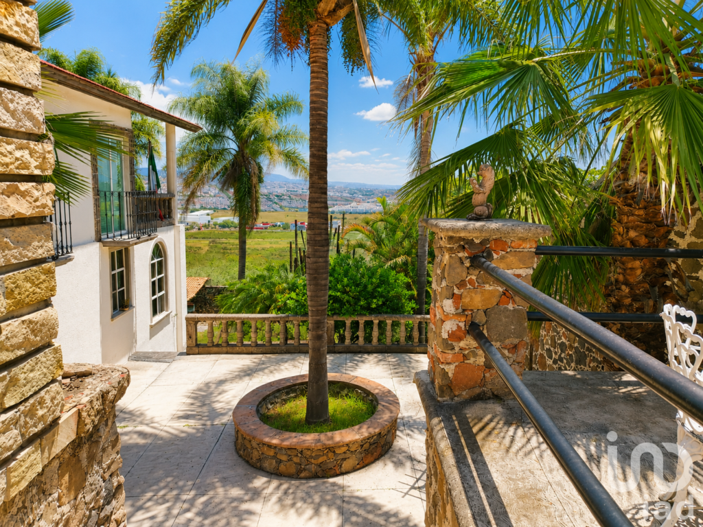 Casa en VENTA, Huertas La Joya, Querétaro. Amplio terreno con casa y departamento