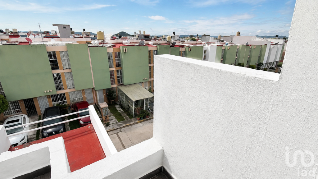 A LA VENTA CASA AMPLIA EN LOS HEROES DE PUEBLA