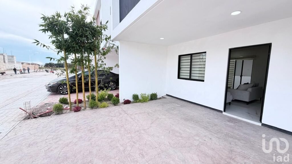 Casa 3 Recámaras en Venta — Residencial Los Santos California