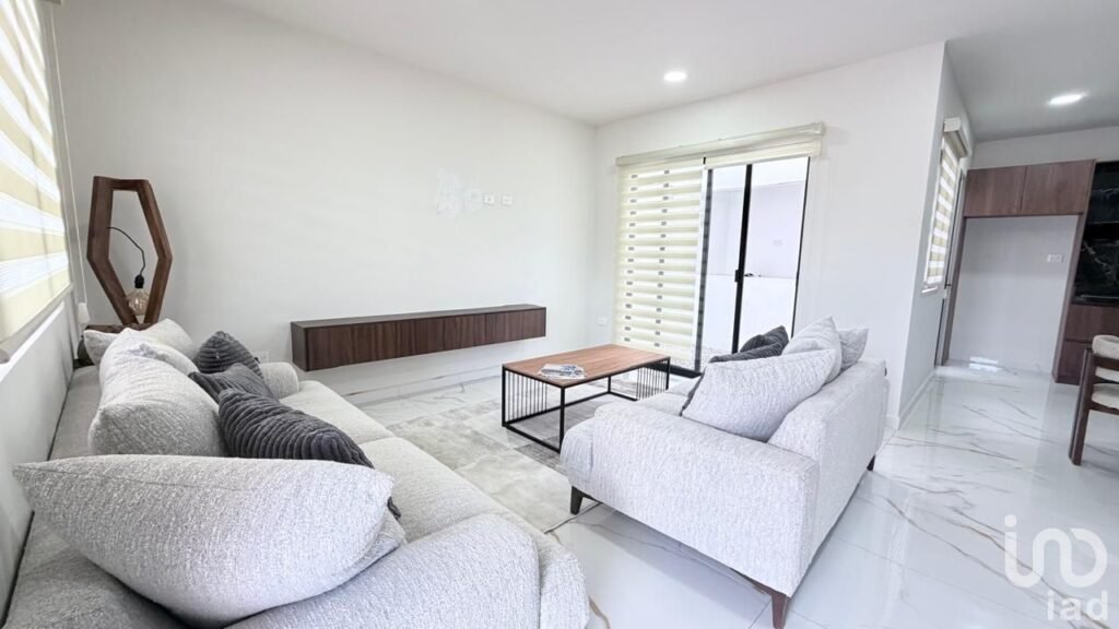 Casa 3 Recámaras en Venta — Residencial Los Santos California