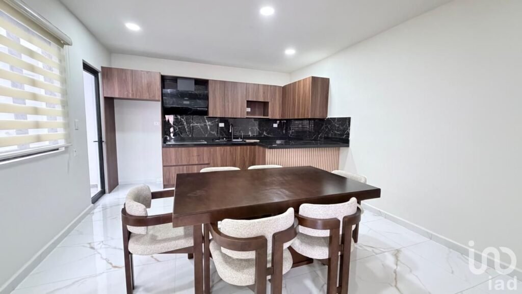 Casa 3 Recámaras en Venta — Residencial Los Santos California