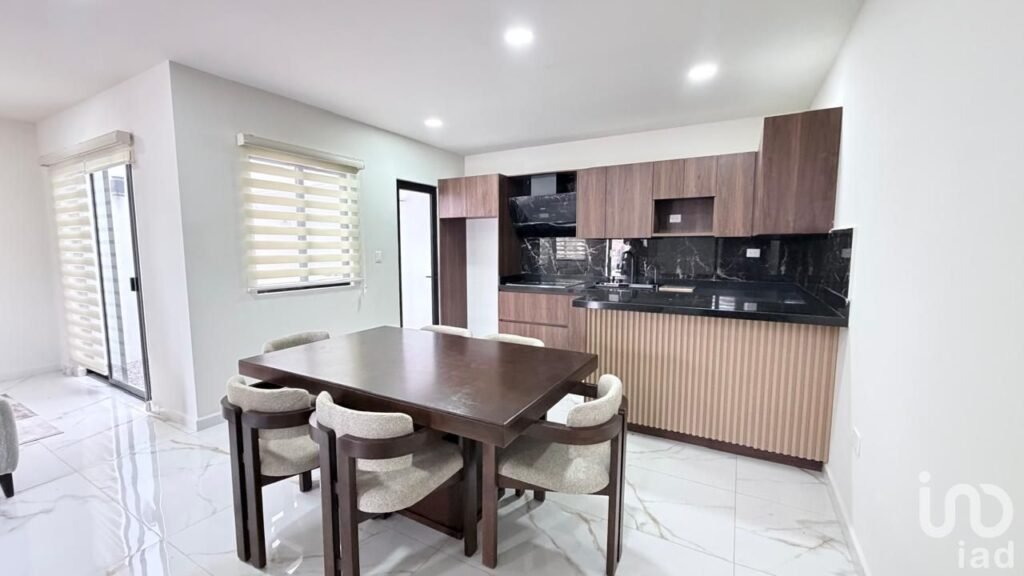Casa 3 Recámaras en Venta — Residencial Los Santos California