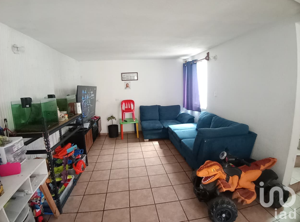 Casa en Prolongación Pino Suarez 459, Residencial Frondoso, Cp 76170, Querétaro