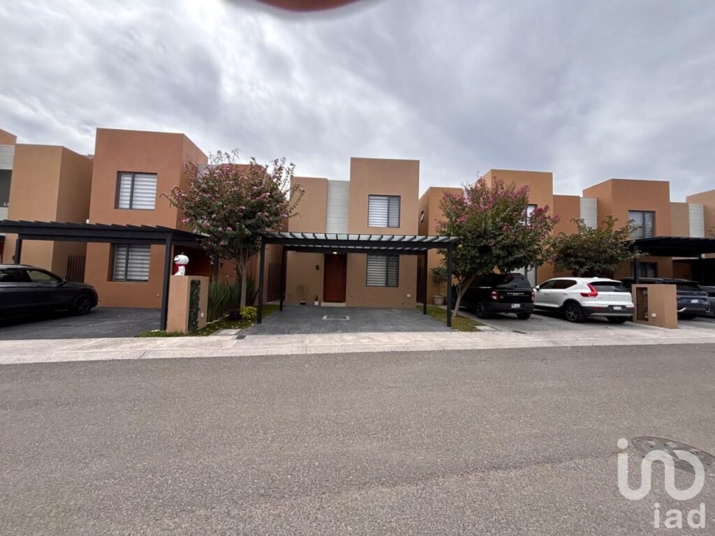 CASA EN VENTA QUERETARO, ZIBATA