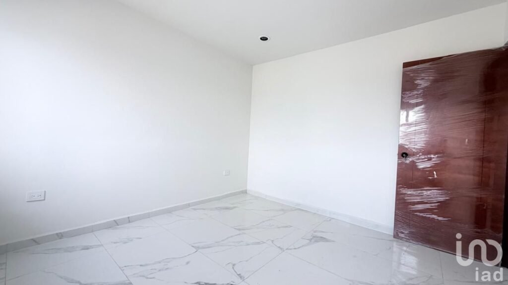 Casa Moderna en Venta con Recámara en Planta Baja – Fracc. Bicentenario, Durango