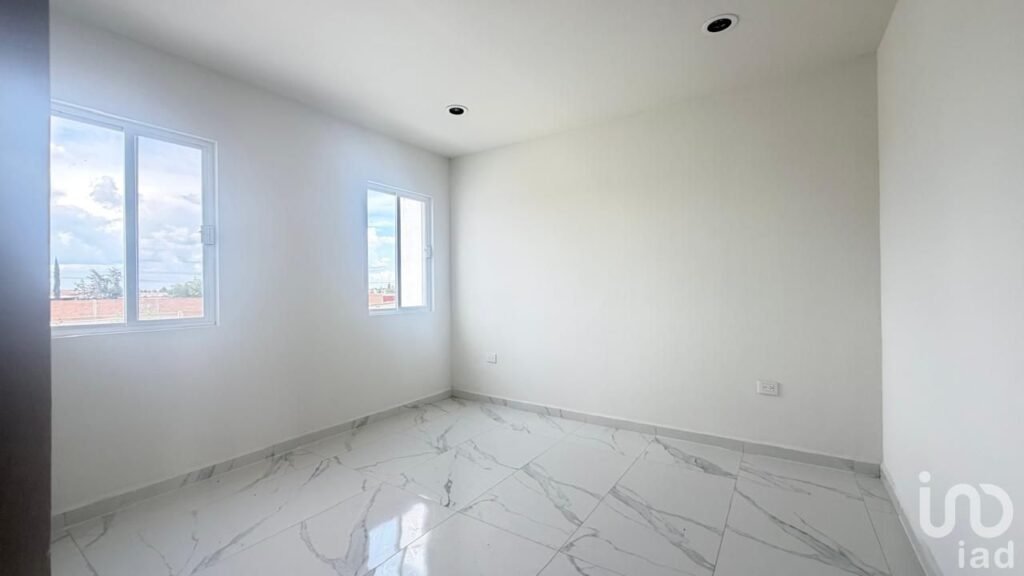 Casa Moderna en Venta con Recámara en Planta Baja – Fracc. Bicentenario, Durango