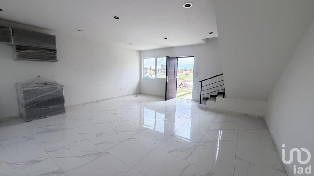 Casa Moderna en Venta con Recámara en Planta Baja – Fracc. Bicentenario, Durango