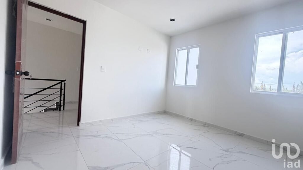 Casa Moderna en Venta con Recámara en Planta Baja – Fracc. Bicentenario, Durango