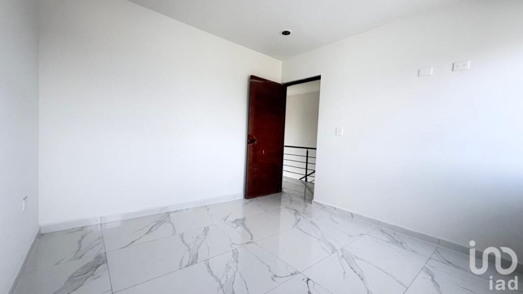 Casa Moderna en Venta con Recámara en Planta Baja – Fracc. Bicentenario, Durango