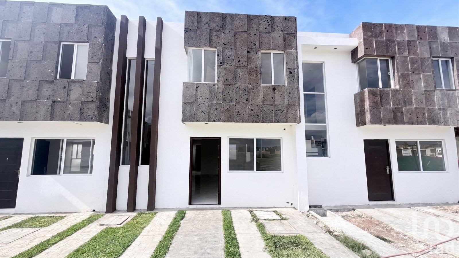 Casa Moderna en Venta con Recámara en Planta Baja – Fracc. Bicentenario, Durango Casa Moderna en Venta con Recámara en Planta Baja – Fracc. Bicentenario, Durango
