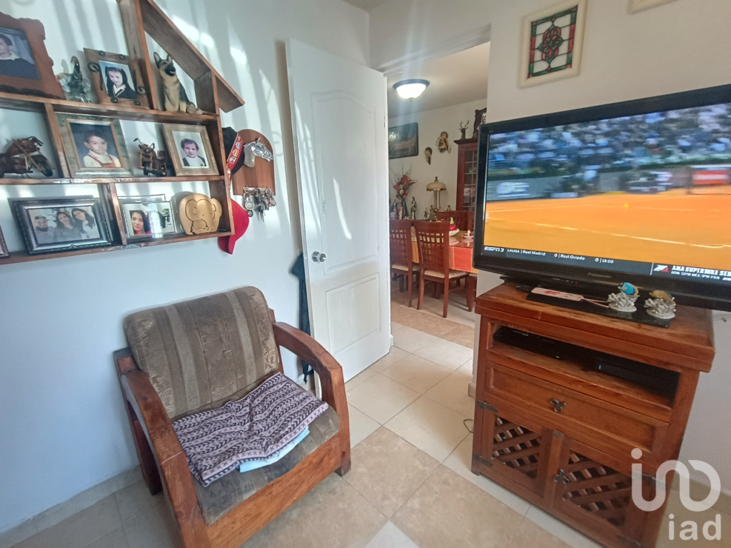 Casa en Priv. de Tzumpantli 10, Fracc. Santuarios del Cerrito, Cp 76900, Corregidora, Quéretaro