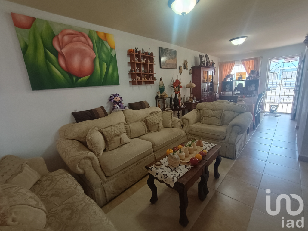 Casa en Priv. de Tzumpantli 10, Fracc. Santuarios del Cerrito, Cp 76900, Corregidora, Quéretaro