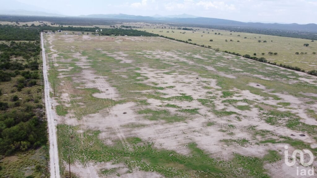 Terreno industrial de 45 ha en Salinas Victoria, a minutos de Hofusan y vía férrea