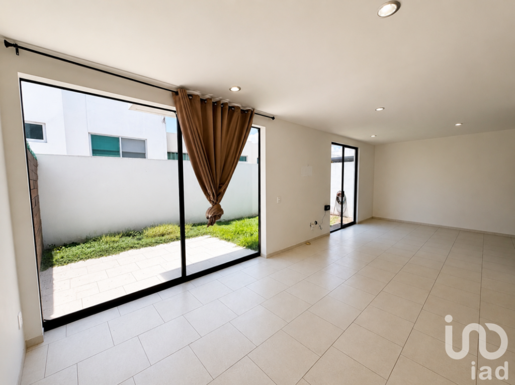 Casa en Monteverde 527, Residencial El Refugio, Cp 76146, Epigmenio González, Querétaro