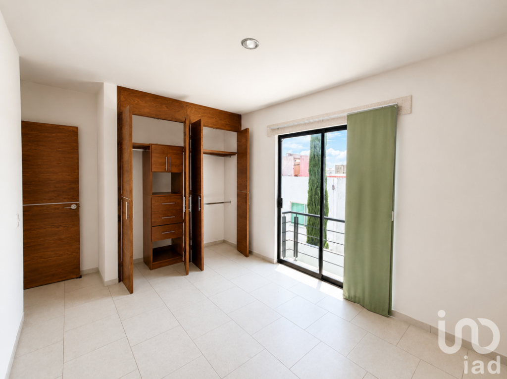 Casa en Monteverde 527, Residencial El Refugio, Cp 76146, Epigmenio González, Querétaro