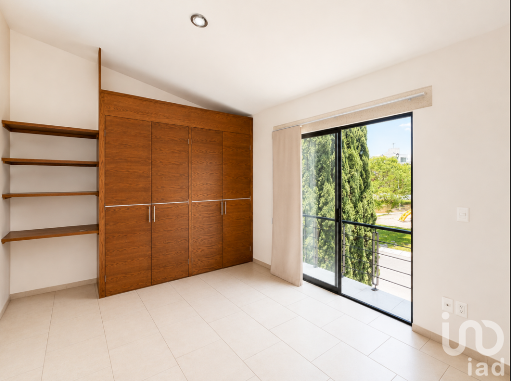Casa en Monteverde 527, Residencial El Refugio, Cp 76146, Epigmenio González, Querétaro