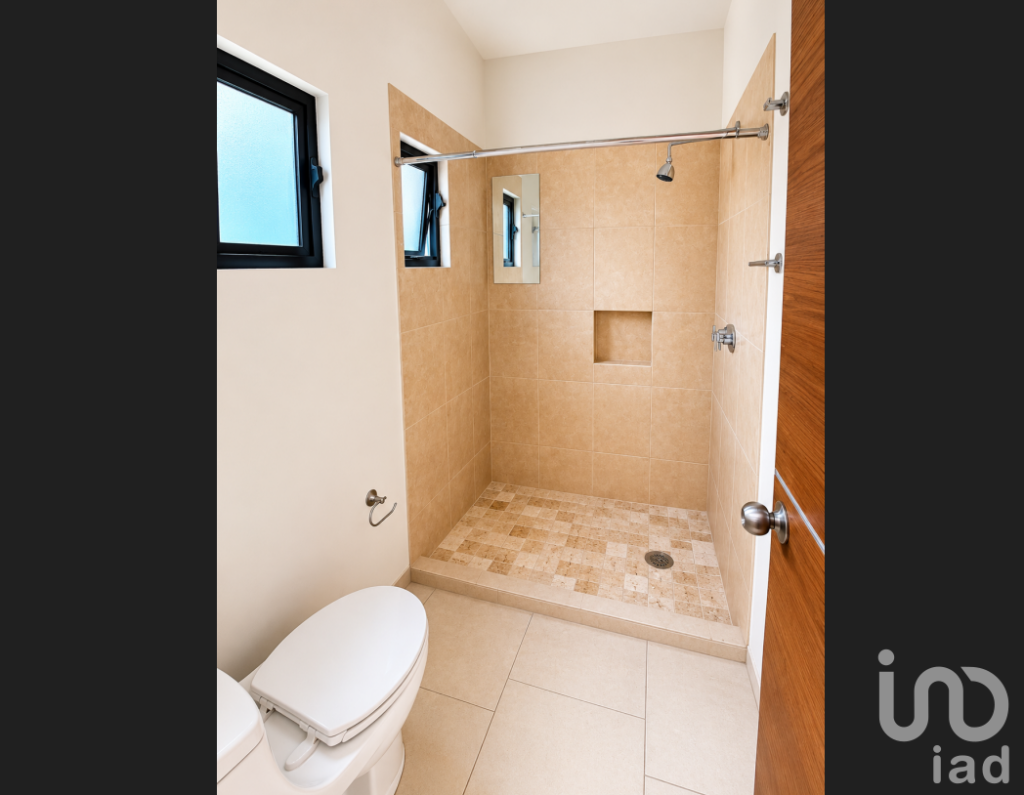 Casa en Monteverde 527, Residencial El Refugio, Cp 76146, Epigmenio González, Querétaro