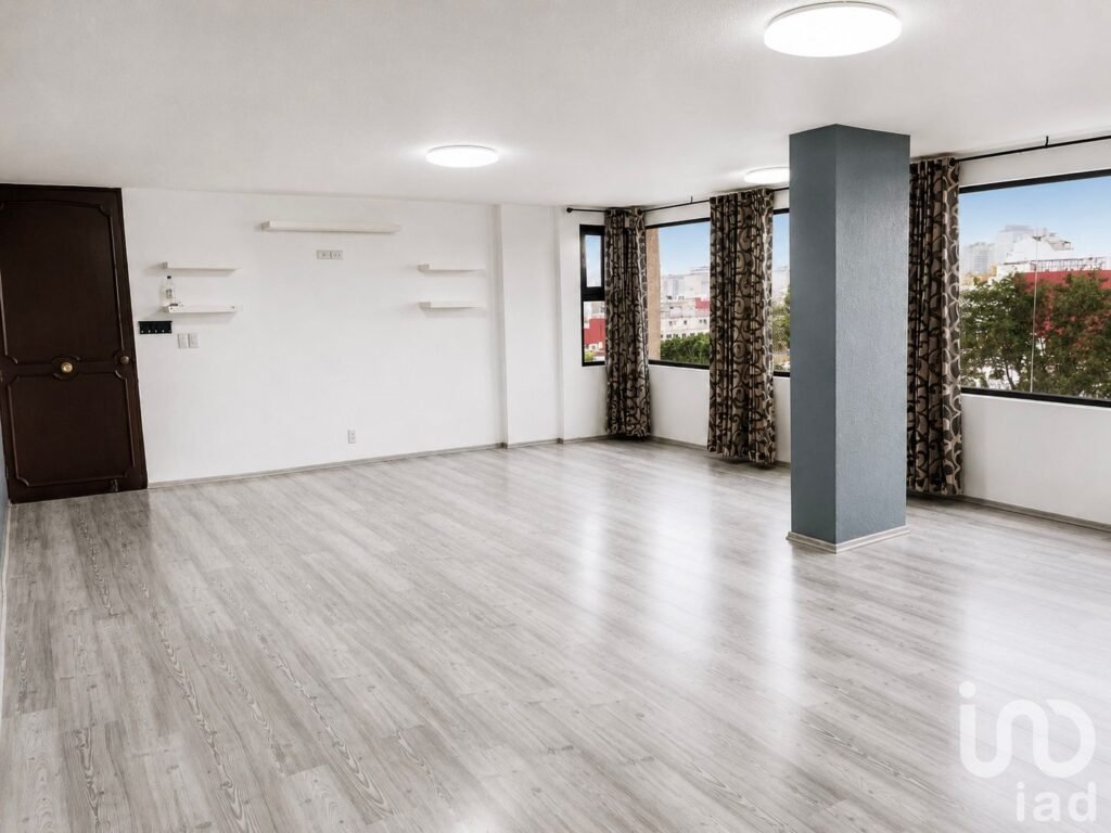 Amplio y luminoso departamento de 140 m² en Del Valle Centro VENTA