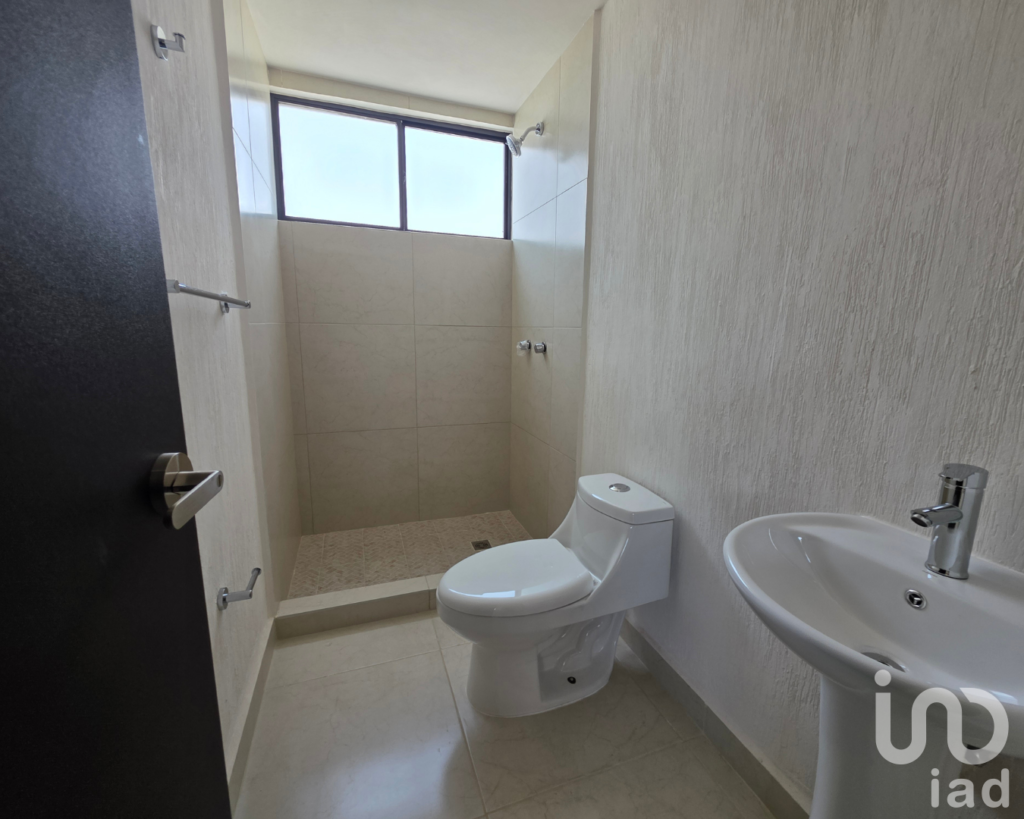 Se Vende Departamento Nuevo en Cancún - Planta Baja de 3 Recámaras - Av. 127 y Huayacán - Amenidades