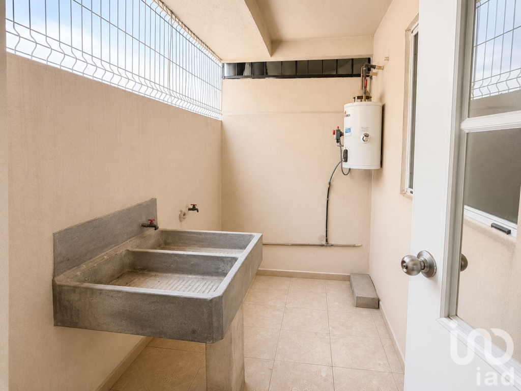 Departamento en RENTA, Real Solare, El Marqués, Querétaro. 2 recámaras y cocina equipada nueva