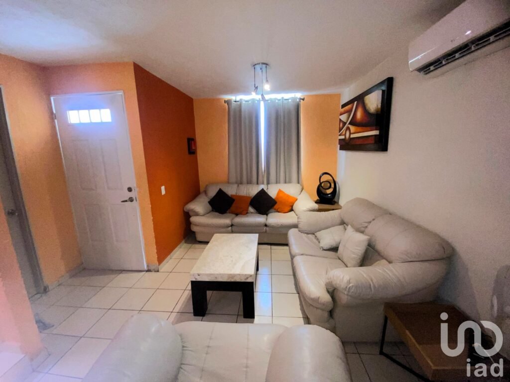 Casa en Renta en Residencial en Terralta, Bucerias Nayarit, seguridad privada y cercanía a la playa.