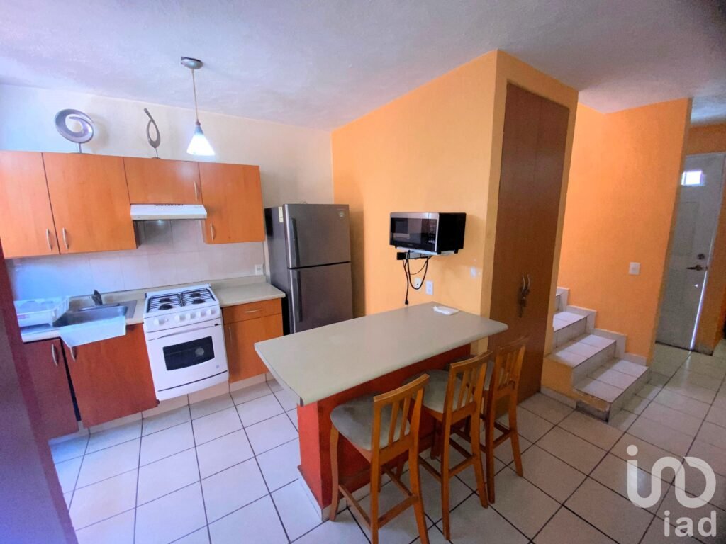 Casa en Renta en Residencial en Terralta, Bucerias Nayarit, seguridad privada y cercanía a la playa.