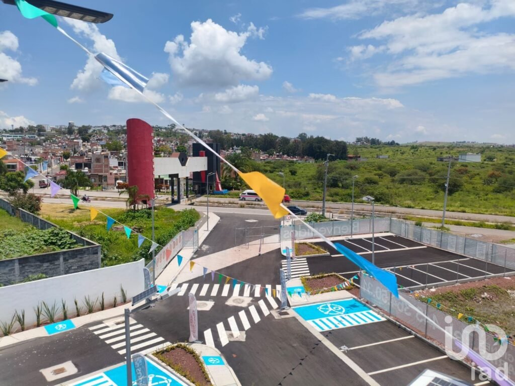 Departamento en Venta en Tarímbaro, cerca de Metrópolis con acceso controlado y áreas verdes