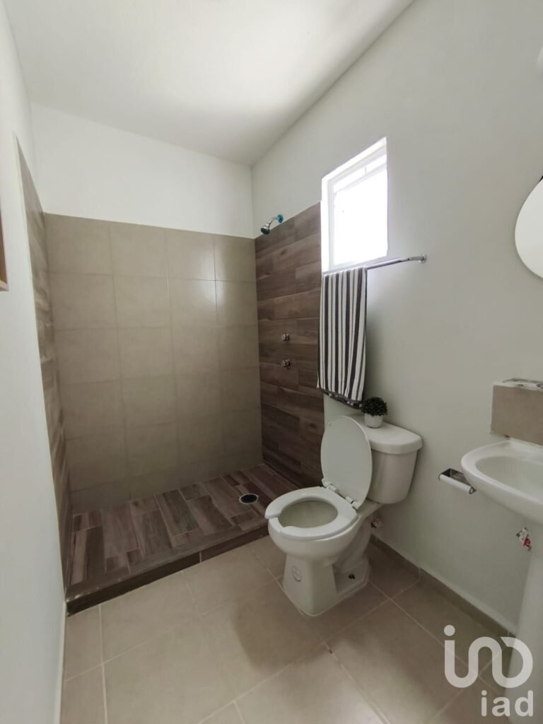 Departamento en Venta en Tarímbaro, cerca de Metrópolis con acceso controlado y áreas verdes