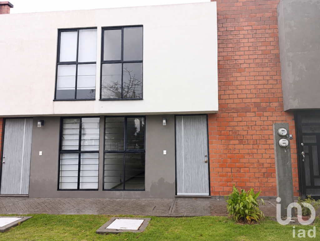 Casa con 3 recámaras| Frente a Amenidades| Cercana a escuelas