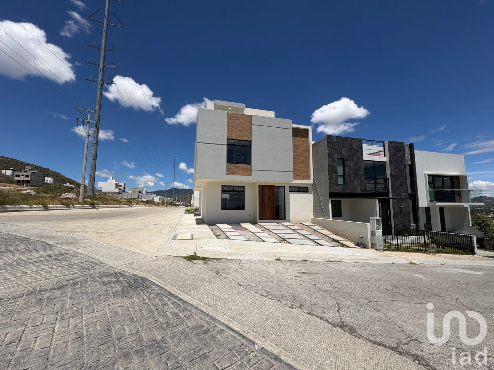 CASA NUEVA EN VENTA EN PACHUCA. HGO. CASA NUEVA EN VENTA EN PACHUCA. HGO.