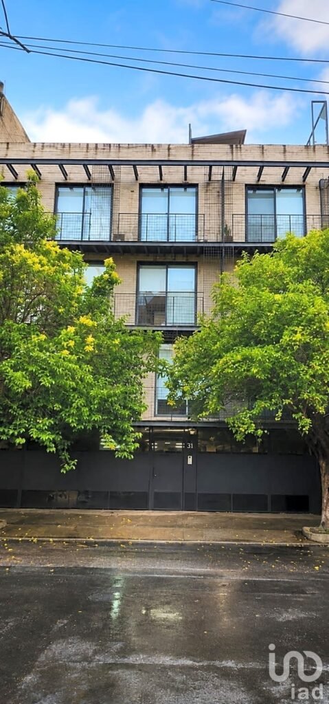 Venta de departamento en la del Valle Norte.
